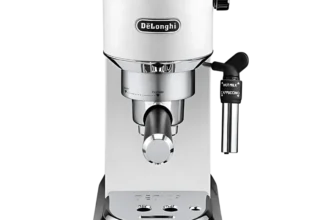 De'Longhi Dedica Style EC 685.W cafetera semi-automática en blanco