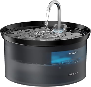 Fuente de Agua para Gatos BMDSAE negra con agua fluyendo
