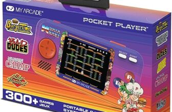 MY ARCADE Pocket Player Data East Hits, consola portátil color berry con pantalla mostrando juego retro